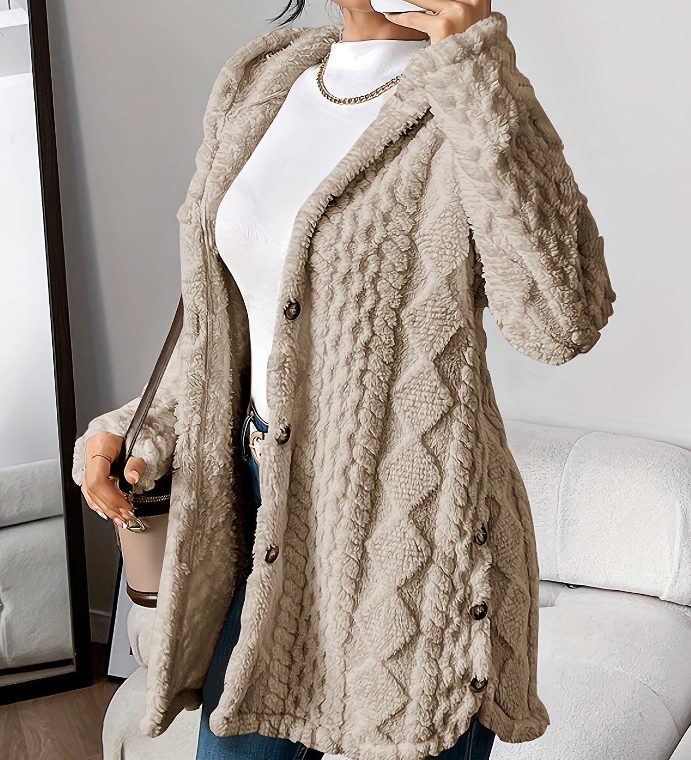 Sara - Manteau avec capuche en peluche