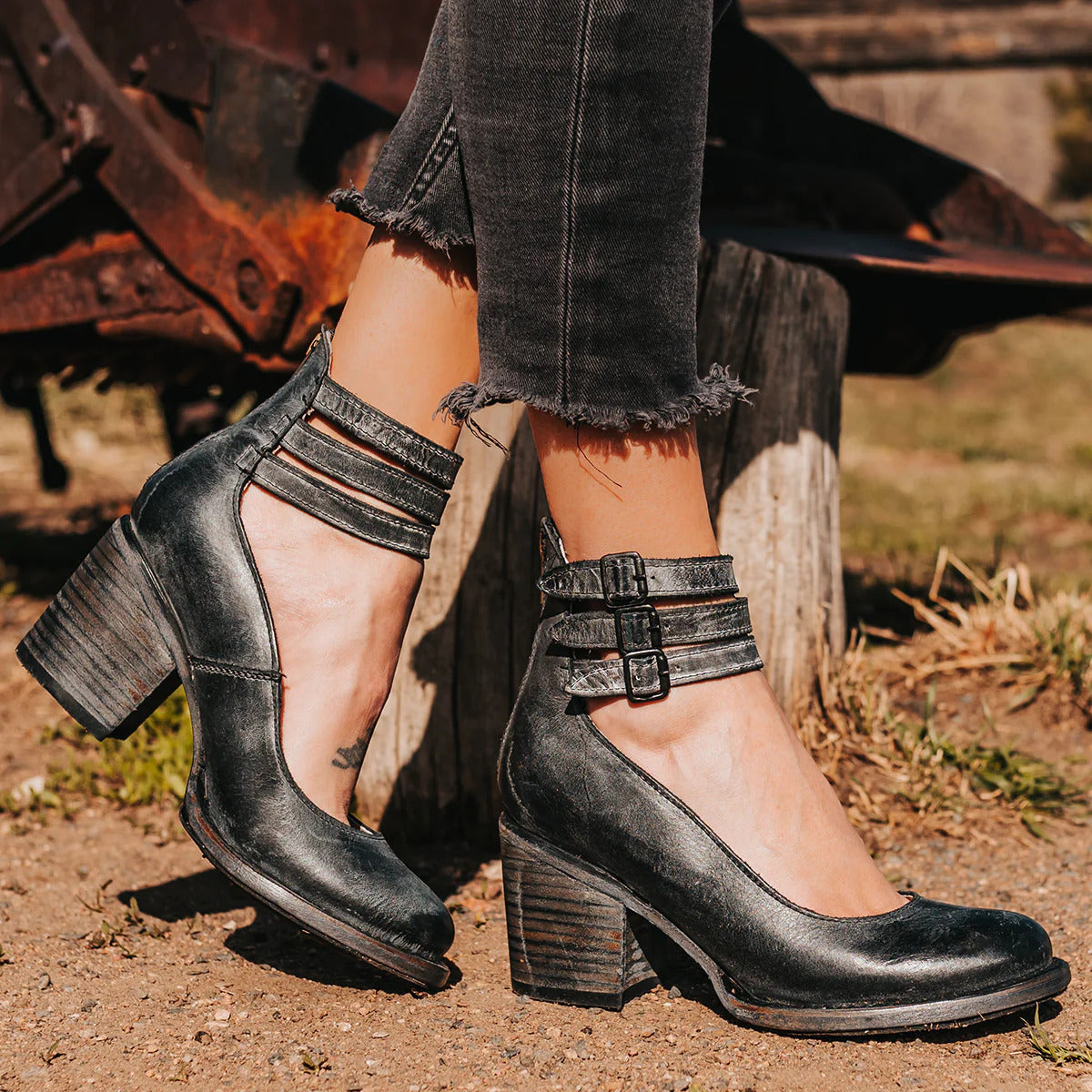 Ginevra - Chaussures à talons hauts avec plusieurs brides et semelle épaisse