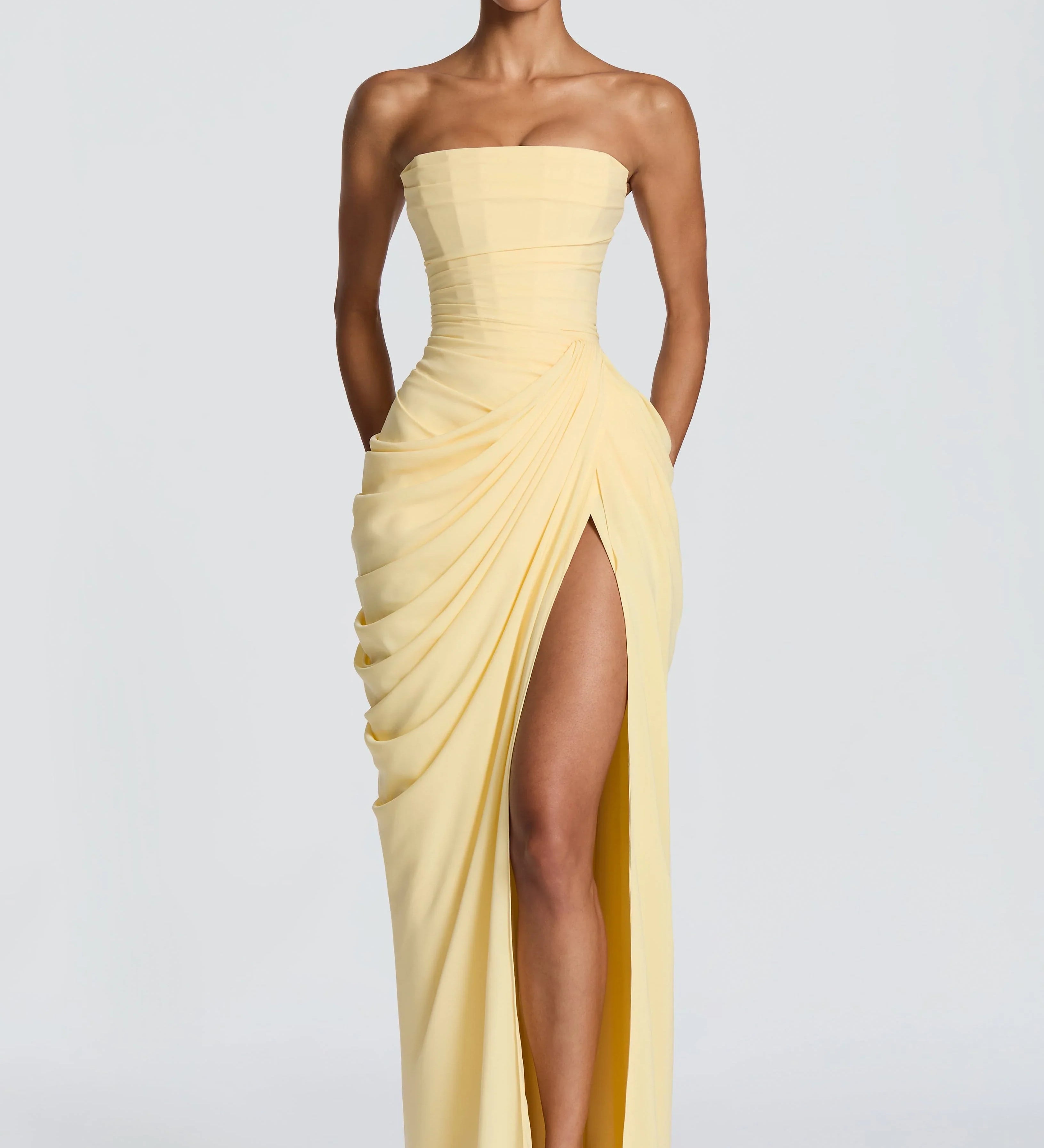 Adriana - Robe Longue Drapée avec Fente