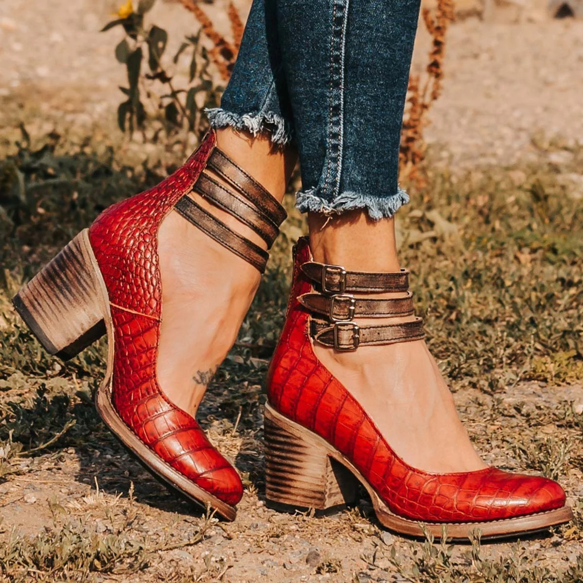 Ginevra - Chaussures à talons hauts avec plusieurs brides et semelle épaisse